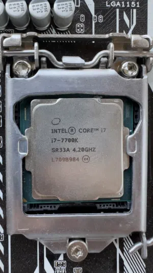 معالج i7-7700k