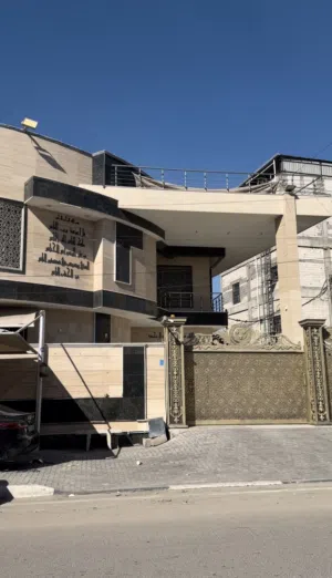 455 m2 More than 6 bedrooms Townhouse for Sale in Basra Dur Nuwab Al Dubat