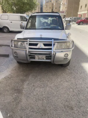 Used Mitsubishi Pajero in Farwaniya