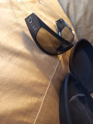 نظارة Dior لون اسود