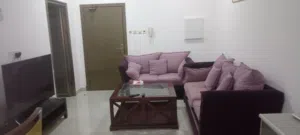 استديو من غرفه نوم  وصاله وحمام ومطبخ مفروش كامل شامل الكهرباء