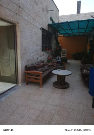 240 m2 More than 6 bedrooms Townhouse for Sale in Amman Khirbet Sooq
