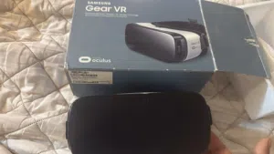 للبيع نظارة Samsung Gear VR