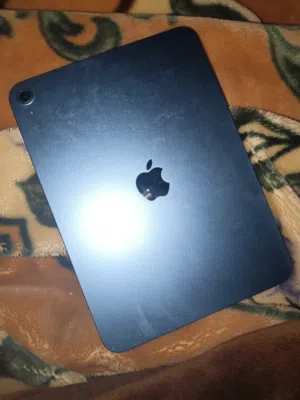 Apple iPad 128 GB in Amman