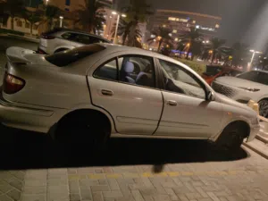 NISSAN SUNNY 2002