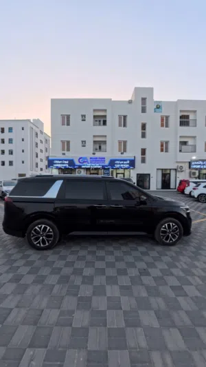 SUV Kia in Muscat