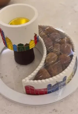 هدية لديكور منزلي (مدخن وصحن وصينية )