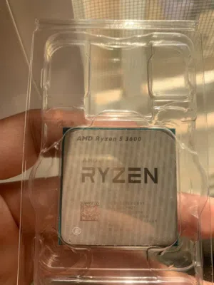 ryzen 5 3600 بحالة ممتازة