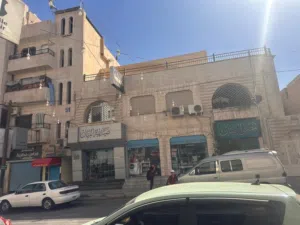 بناء تجاري للبيع الزرقاء الجديدة