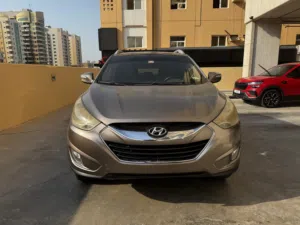 2012 Hyundai Tucson Limited 4WD Full Option – Family SUV