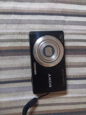 كاميرا سوني Sony Cyber-shot DSC-W530 بحالة جيدة مع ملحقاتها