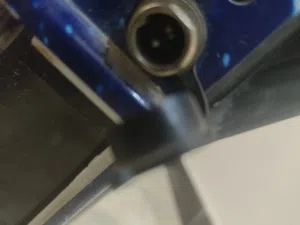 بس قاعده وشاحنه