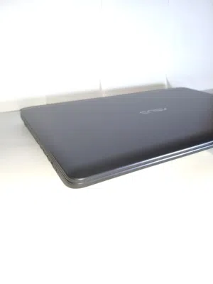 لاب توب جديد ما شاء الله استعمال اسبوع