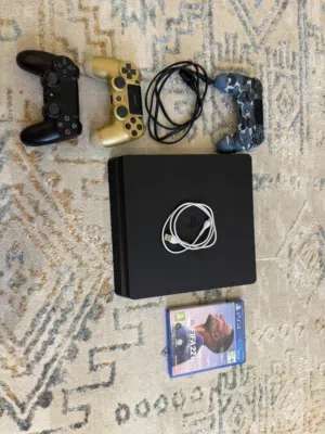 PS4 بلاي ستيشن 4 مستعمل