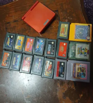 Nintendo Game Boy Advance  SP Haider MH  Nintendo Game Boy Advanc أصلي 100% بحالة ممتازة