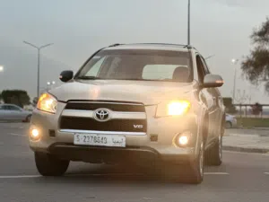RAV4 2011 limited 4X4