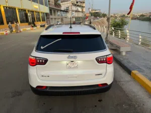 جيب كومباس 2024 حادث امامي كما موضح بصور بدون ايرباك نظيفة بغداد مستعجل ع بيعتهة 23 مليون وبيهة مجال