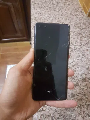 هواوي بي 40 برو الجهاز بحاجه الى شاشه فقط لا غير