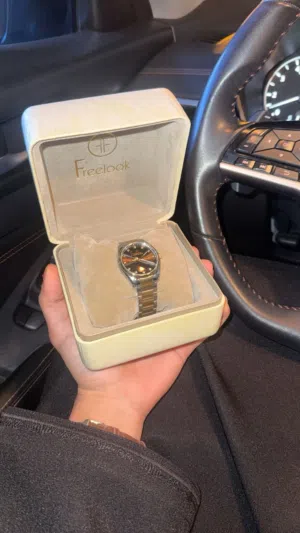 ساعة فري لوك مميزة