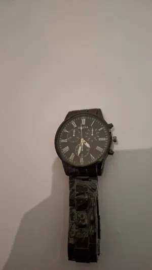 ساعه للبيع بسعر 20ريال