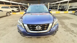 Nissan Pathfinder SV