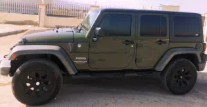 جيب رانجلر 2016 مستعملة بجودة ممتازة، لون أخضر، محرك 3,000 سي سي، تقنية أندرويد أوتو وبلوتوث