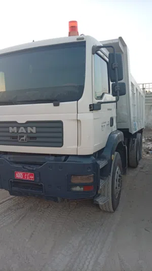 MAN TIPPER 2009