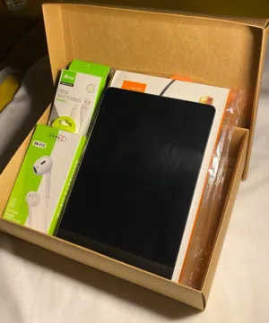 Apple iPad 7 128 GB in Al Batinah