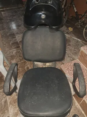 كرسي غسيل شغل للصالون ستاتي او رجالي وشغال وكل شي معو