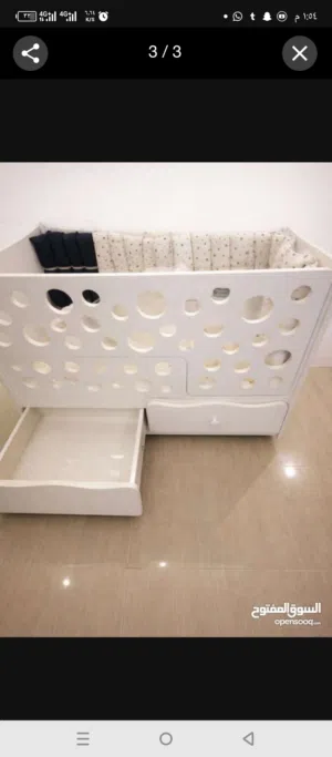 سرير بيبي شبه جديد