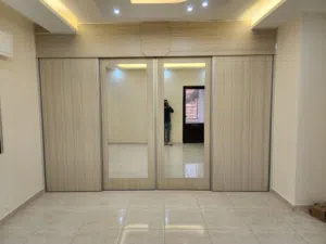 خزائن حائط خزين أحدث الموديلات العصريه بأفضل الأسعار بالمملكه ومتوفر لدينا خدمة التوصيل