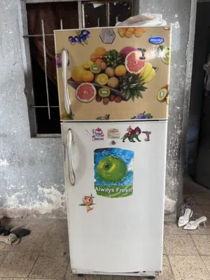 ثلاجه للبيع مستعمله