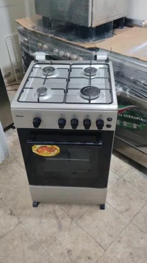 نبيع طباخ 4 شعله بحاله ممتازه شبه جديد اشعال ذاتي كامل