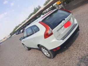 فولفو جيب XC60 2013 كامل للبيع الصليبخات
