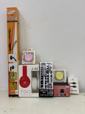 mobile accessories 7item new  مجموعة إكسسوارات جوال جديدة تمامًا(7 قطع)