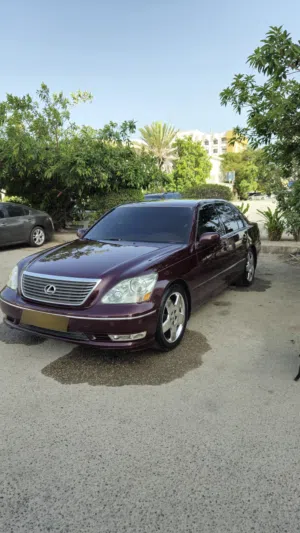 Used Lexus LS in Dhofar