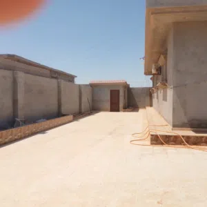 منزل للبيع التواصل وتس اب فقط