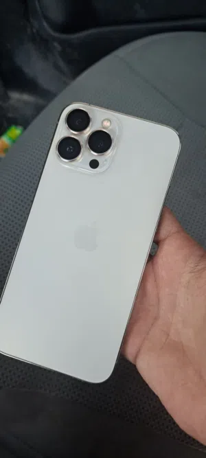 13 Pro ماكس للبيع أو استبدال
