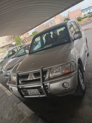 Used Mitsubishi Pajero in Farwaniya