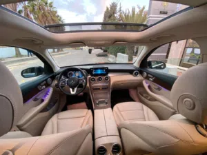 مرسيدس GLC 300 - 2021 بأقل سعر بالسوق فل كامل بانوراما 2000 cc بنزين كامل جمرك جديد لم تعمل سياحي