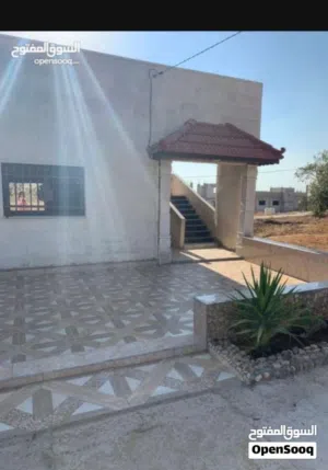 220 m2 5 Bedrooms Townhouse for Sale in Irbid Fo'ara