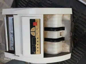 آلة عد الأوراق النقديه ومكنسة باناسونيك و غسالة اتوماتيك علويه كبيره