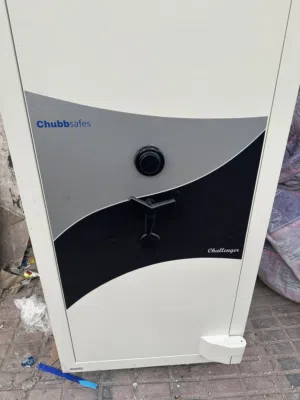 يتوفر قاصات chubb للبيع جديد و مستعمل و ابواب محصنه