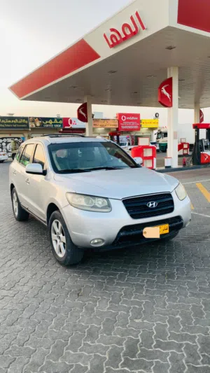 Used Hyundai Santa Fe in Al Dhahirah