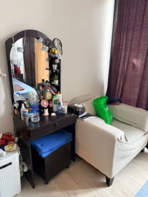 House hold items for sale cabinet bedroom set coffee table queen size bed 4 door cabinet