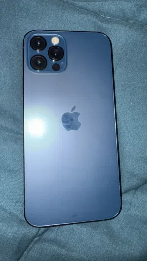 Apple iPhone 12 Pro 128 GB in Al Batinah