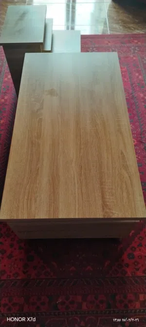 طاولات بحالة الوكالة استعمال اقل من سنه