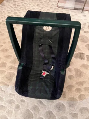 كرسي اطفال سيارة -مذركير  Baby travel seat -mothercare
