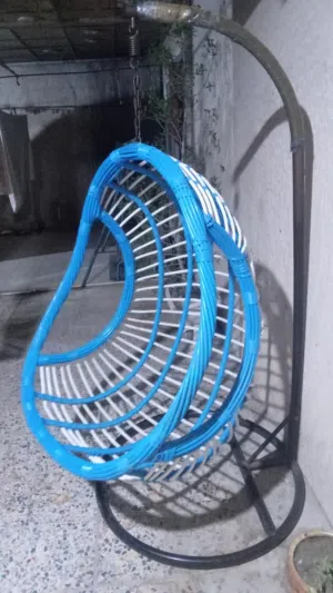 مرجوحه مع مقعد 60وبيها مجال