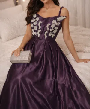 فستان ملكي فخم بلون البنفسجي